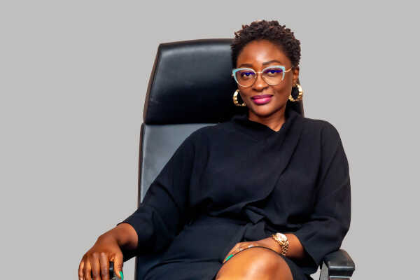 Mme Josiane GHOMSI